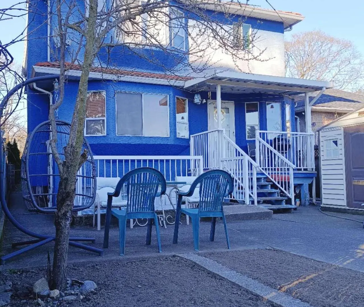 Blue Home Vancouver Guest house